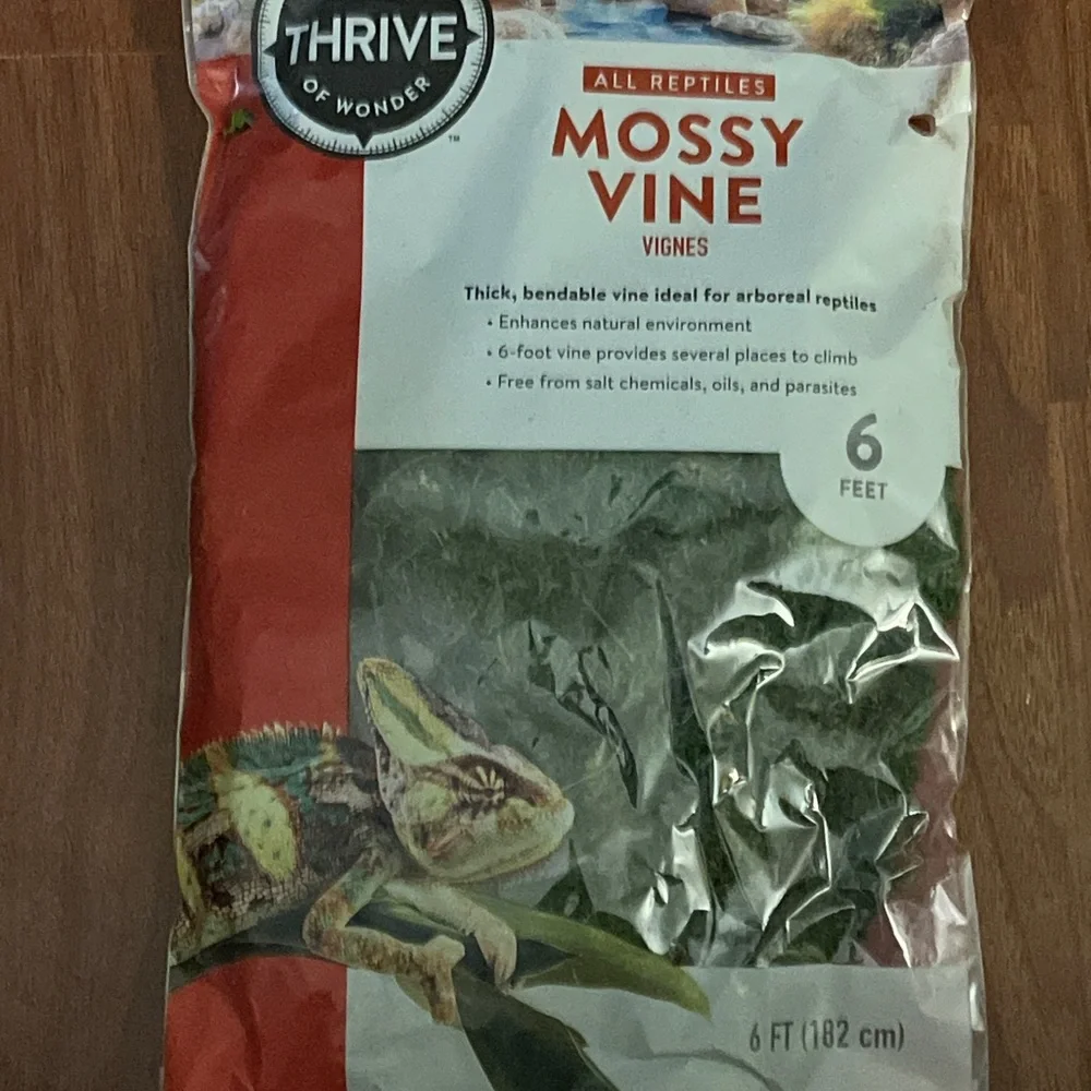 Thrive All Reptiles Mossy Vine - Green